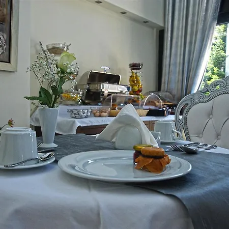 Metropolis 3* Grevena